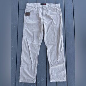 Wrangler RIGGS Pants Mens 40x34 Tan Duck Canvas Cargo Work pants